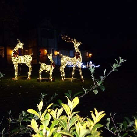 Oakwrights Apartment Terling Luaran gambar